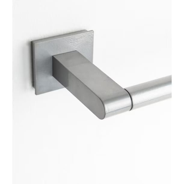 era sidney mounting towel bar 18in arctic silver