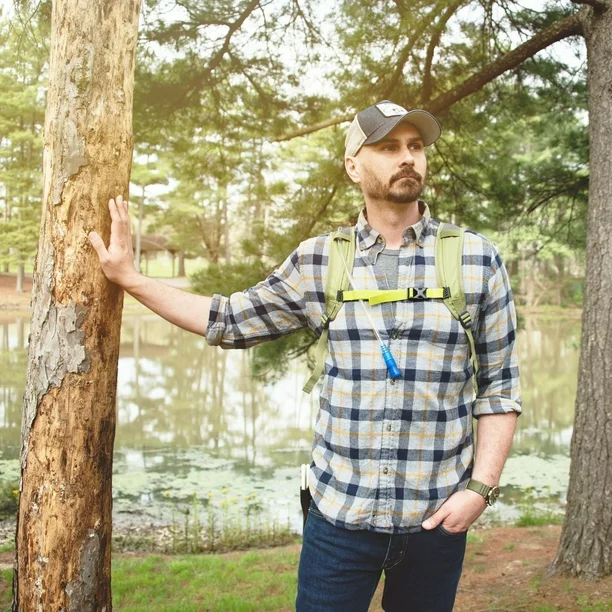 ozark trail 4l hydration pack with reflective accent green 4 liter hydration pack