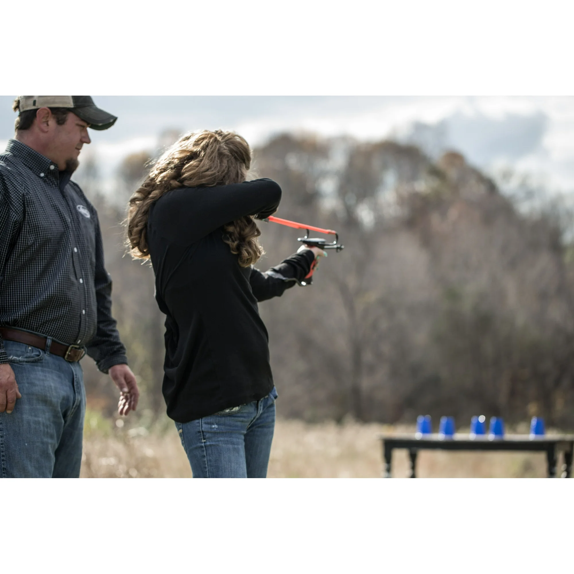 barnett 16043 cobra slingshot with front sight and stabilizer