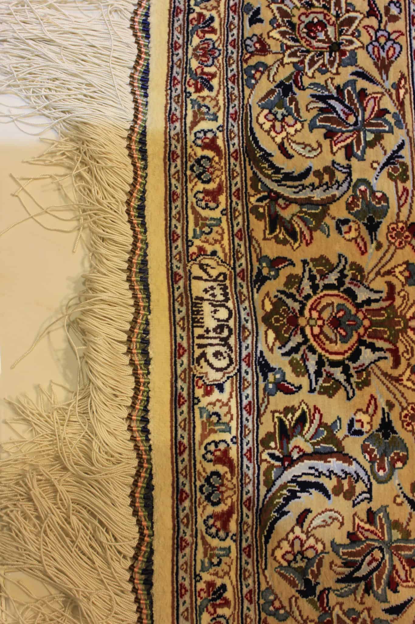 carpet genuine 100% silk handmade kashaan, iran (size 135cmx220cm) cpt28