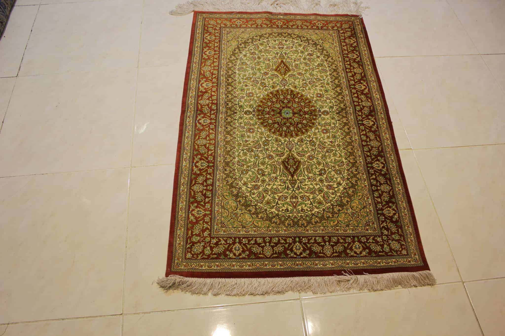carpet genuine 100% silk handmade, iran (size 80cmx120cm) cpt31
