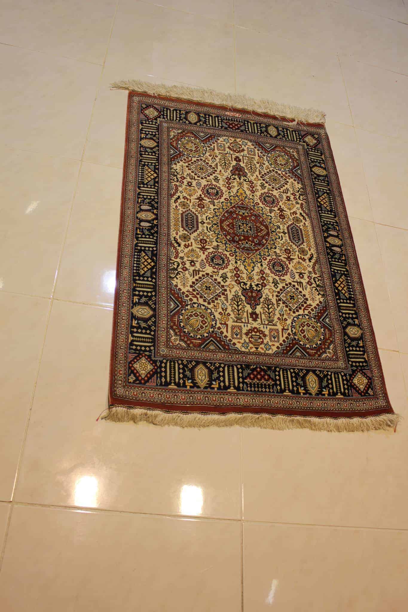 carpet genuine 100% silk handmade, iran (size 80cmx120cm) cpt36