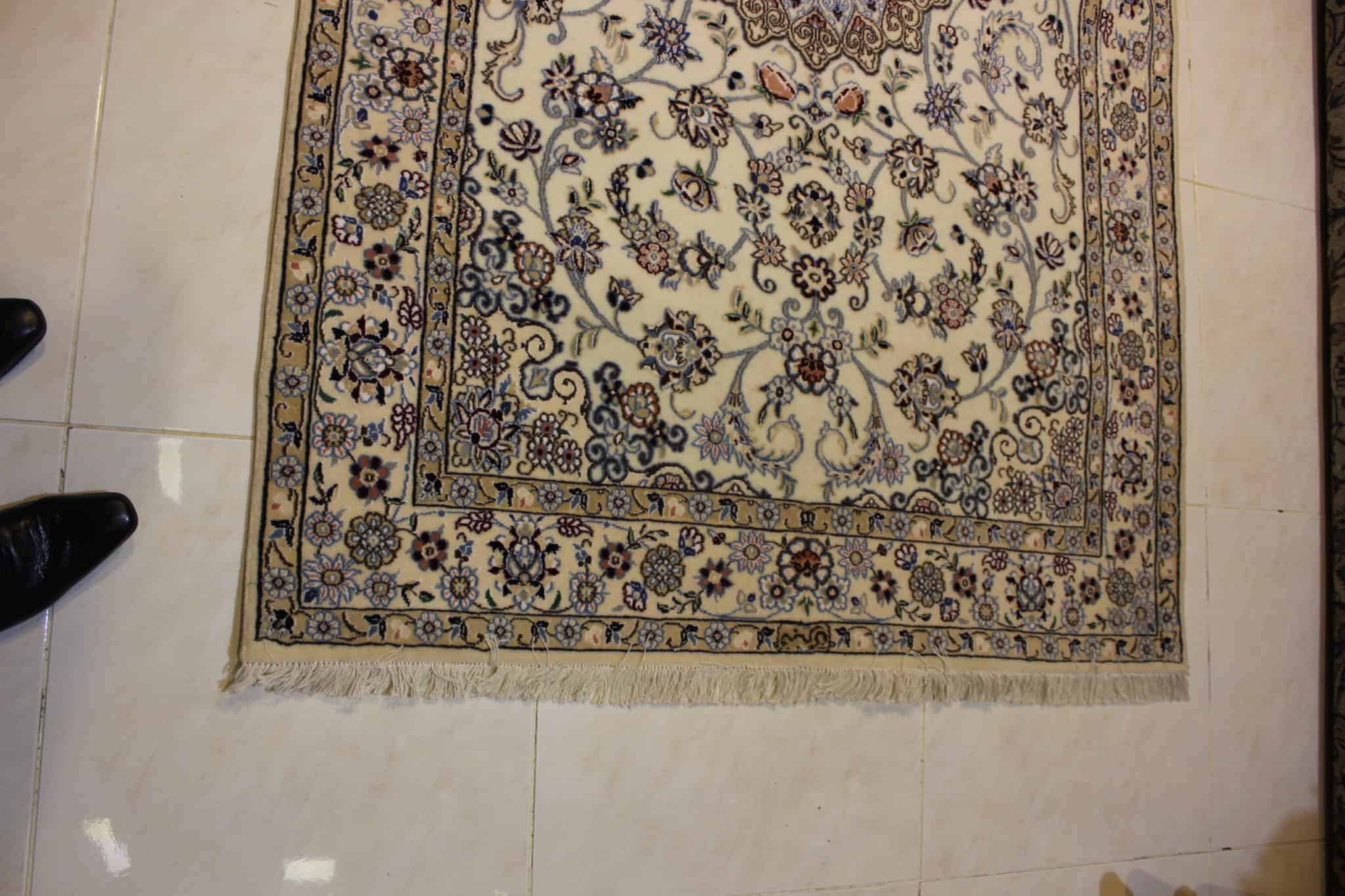 carpet genuine 20% silk, 80% wool, handmade, iran (size 130cmx200cm) cpt45